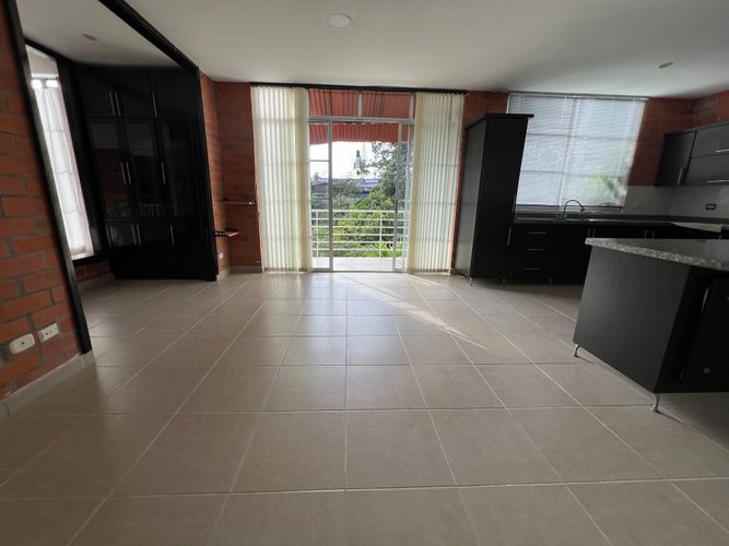 Casa en venta en Tribunas Corcega, Pereira · foto 8 de 24