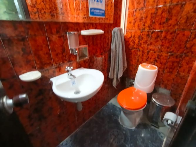 Local en arriendo en Guayacanes, Manizales, 54 m² · foto 10 de 24