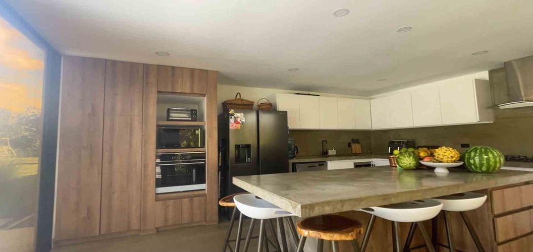 Casa de 4 alcobas en venta en Maravelez, Armenia, 438 m² · foto 3 de 23