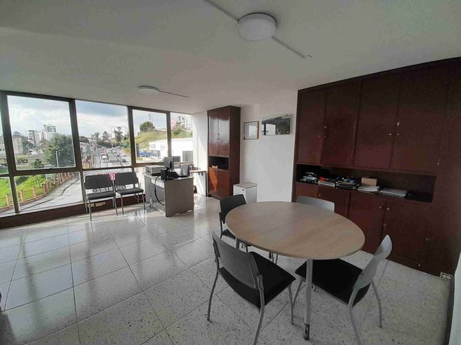 Oficina en venta en Avenida Alberto Mendoza, Manizales, 200 m² · foto 9 de 24