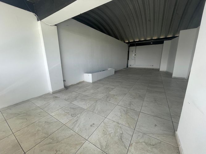 Local en arriendo en Avenida Centenario, Armenia, 67 m² · foto 2 de 9