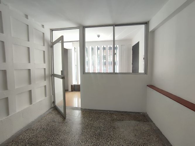 Local en arriendo en Cambulos, Pereira, 110 m² · foto 5 de 15