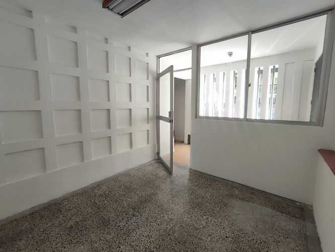Local en arriendo en Cambulos, Pereira, 110 m² · foto 10 de 15