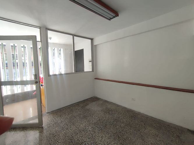 Local en arriendo en Cambulos, Pereira, 110 m² · foto 13 de 15
