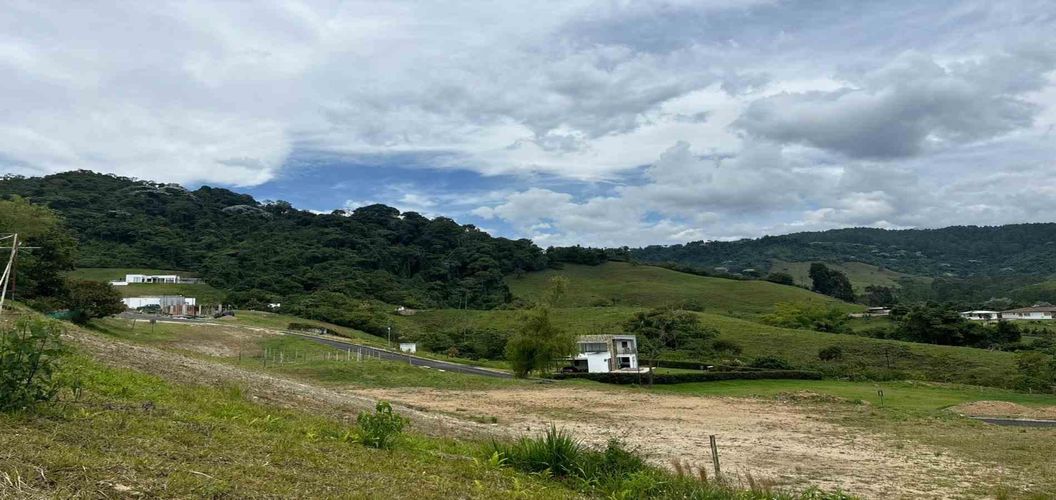 Lote en venta en Tribunas Corcega, Pereira, 2100 m² · foto 15 de 24