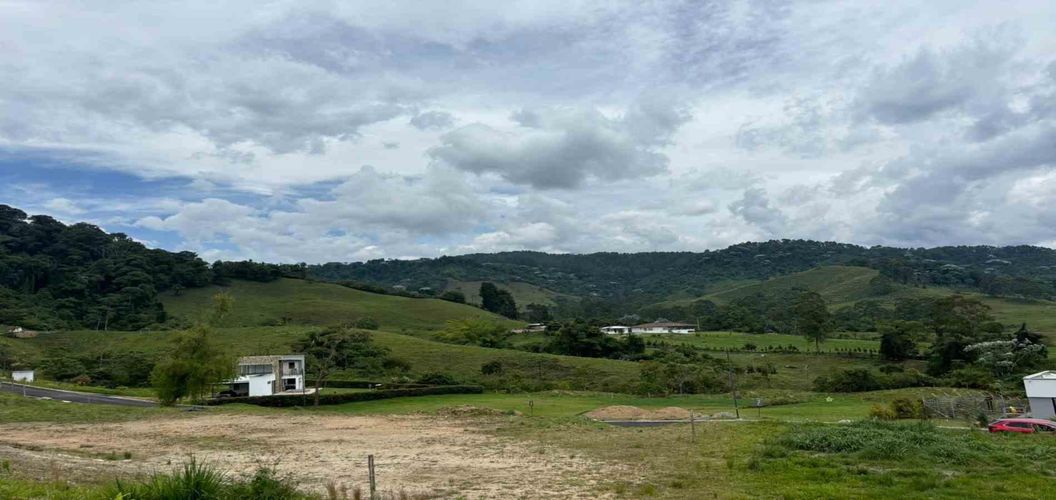 Lote en venta en Tribunas Corcega, Pereira, 2100 m² · foto 19 de 24