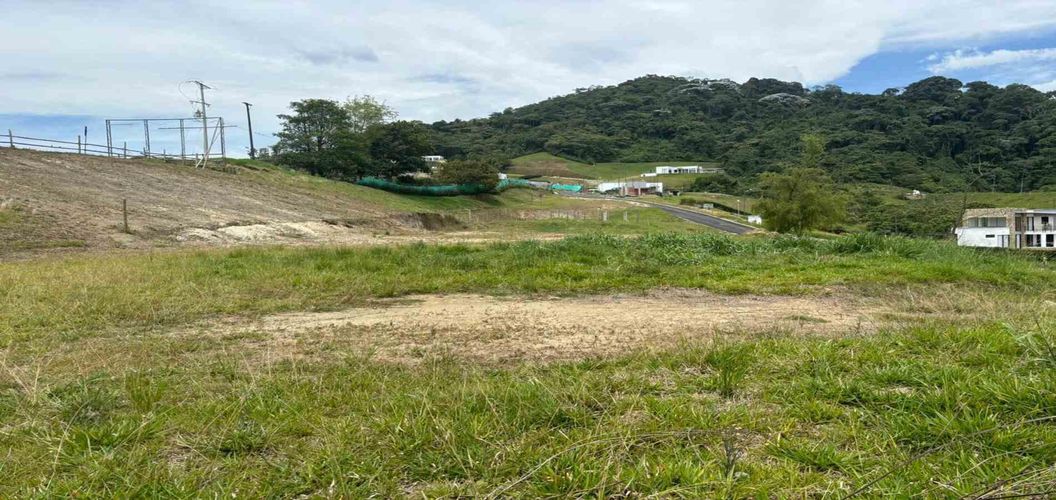 Lote en venta en Tribunas Corcega, Pereira, 2100 m² · foto 23 de 24