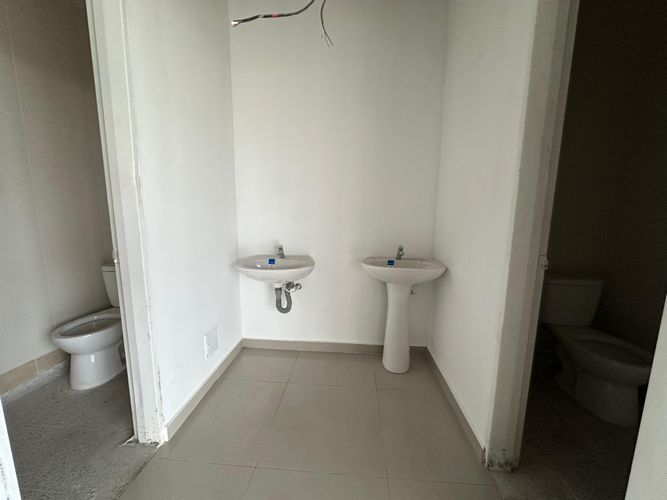 Local en arriendo en Avenida 30 De Agosto, Pereira, 181 m² · foto 2 de 15