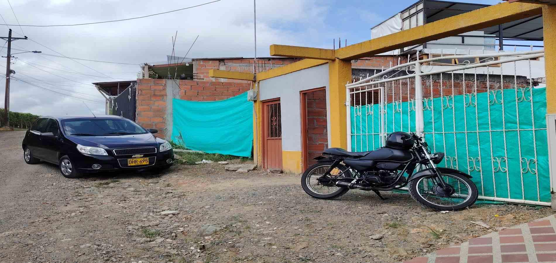 Casa en venta en Condina, Pereira · foto 2 de 24