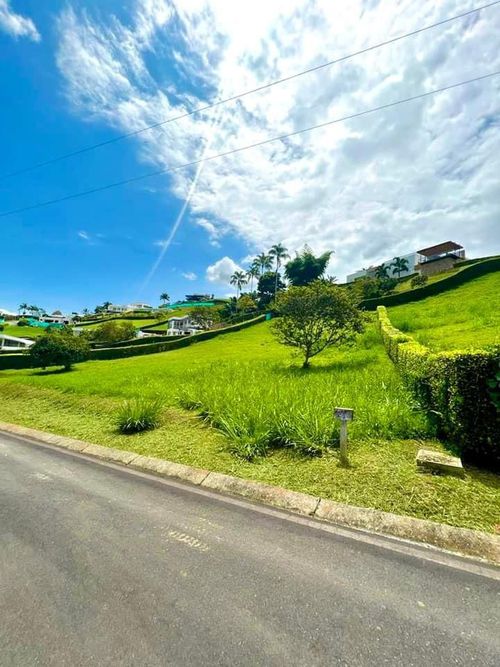 Lote en venta en Lleras, Manizales · foto 3 de 5
