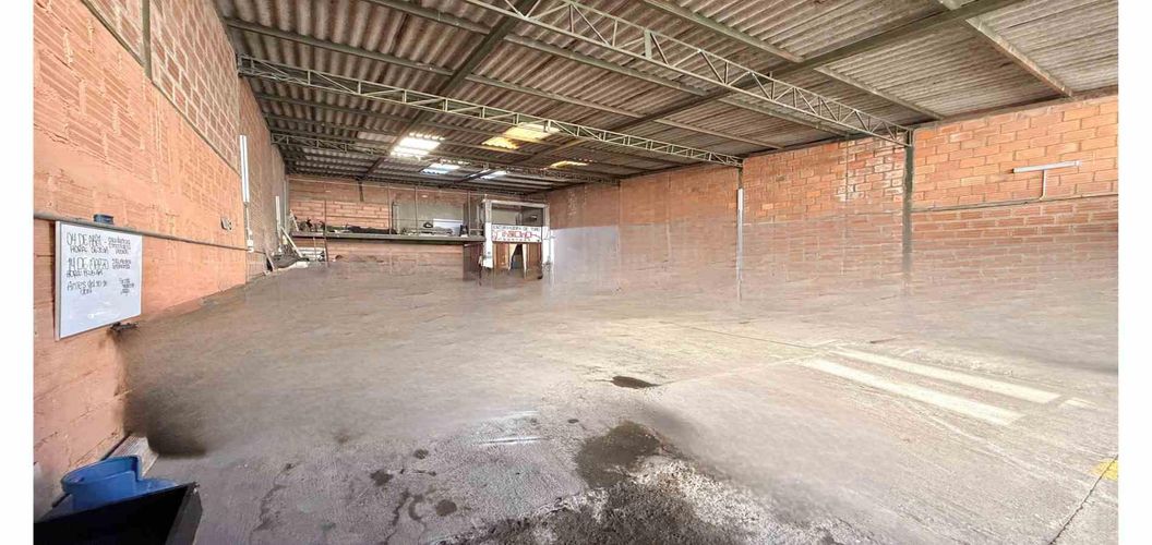 Local en venta en Mejia Robledo, Pereira, 275 m² · foto 2 de 7