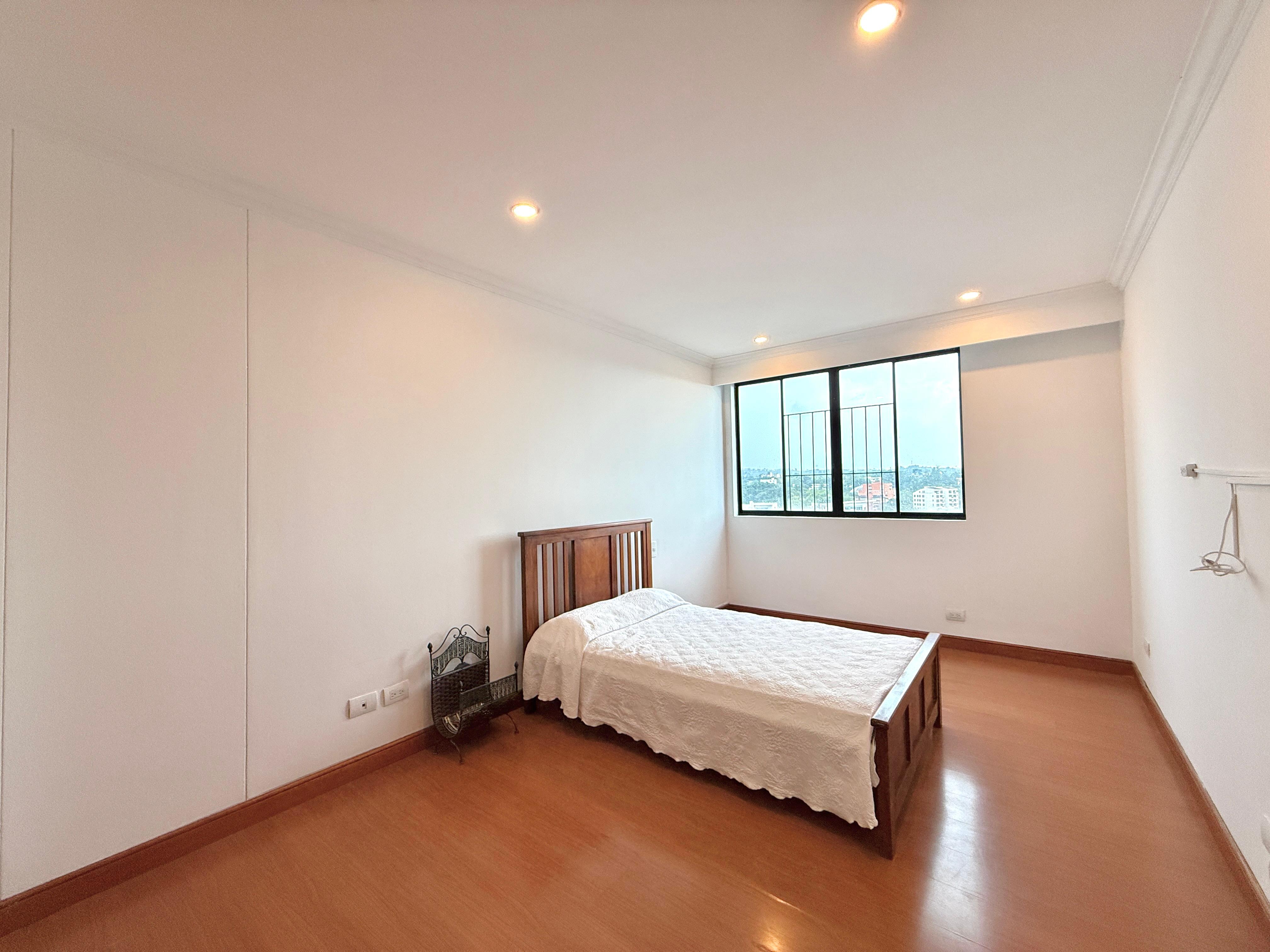 Apartamento en venta en Pinares, Pereira · foto 8 de 24