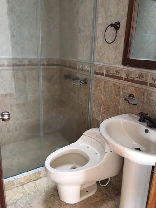 Apartamento de 6 alcobas en venta en Avenida Alberto Mendoza, Manizales, 180 m² · foto 16 de 20