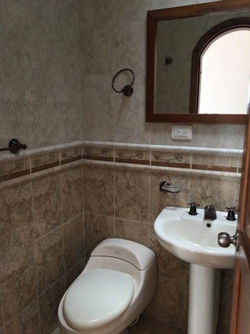 Apartamento de 6 alcobas en venta en Avenida Alberto Mendoza, Manizales, 180 m² · foto 17 de 20