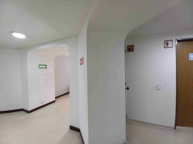 Oficina en venta en El Centro, Manizales, 23 m² · foto 8 de 9