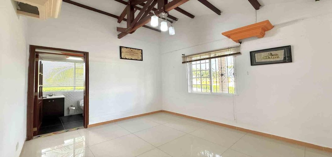 Casa de 5 alcobas en venta en Cerritos, Pereira, 600 m² · foto 5 de 24