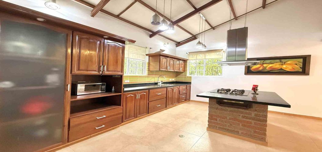 Casa de 5 alcobas en venta en Cerritos, Pereira, 600 m² · foto 24 de 24