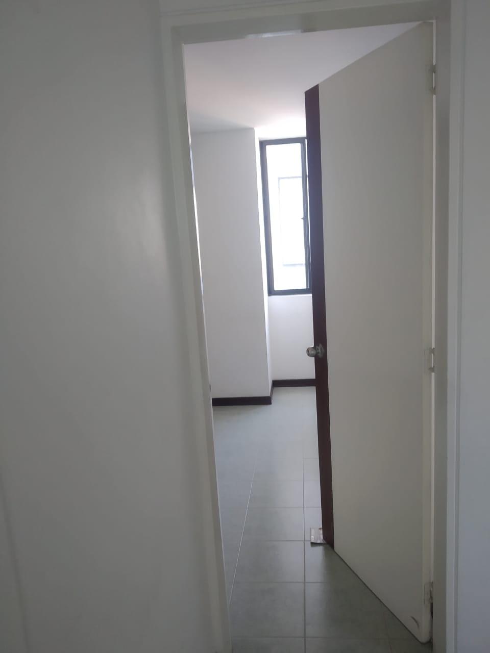 Apartamento en venta en San Felipe, Pereira · foto 4 de 18