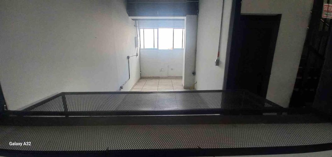 Local en venta en Avenida Centenario, Armenia, 25 m² · foto 3 de 22