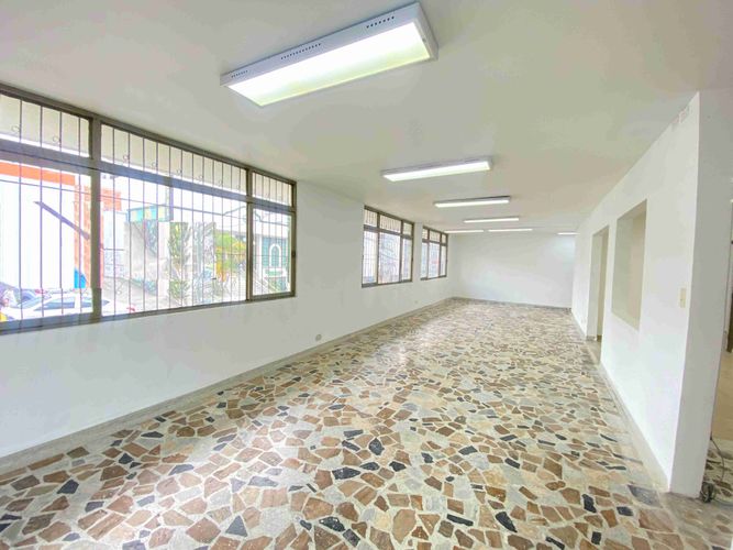 Local en arriendo en Parque Sucre, Armenia, 200 m² · foto 2 de 15
