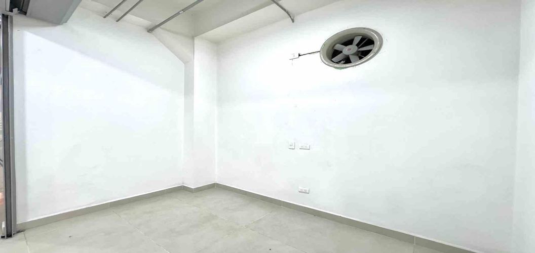Local en arriendo en Sector Plaza De Bolivar, Pereira, 5 m² · foto 10 de 10