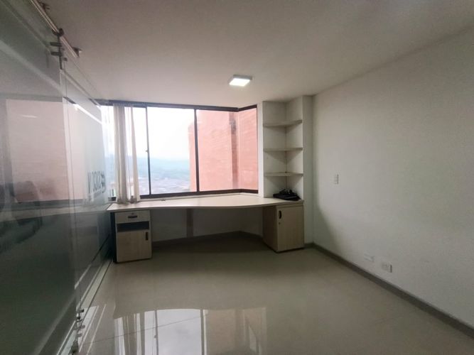 Oficina en venta en El Centro, Manizales, 30 m² · foto 7 de 18