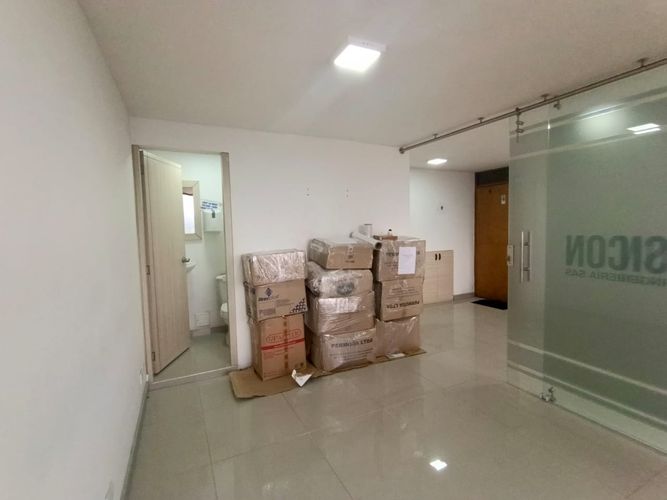 Oficina en venta en El Centro, Manizales, 30 m² · foto 10 de 18