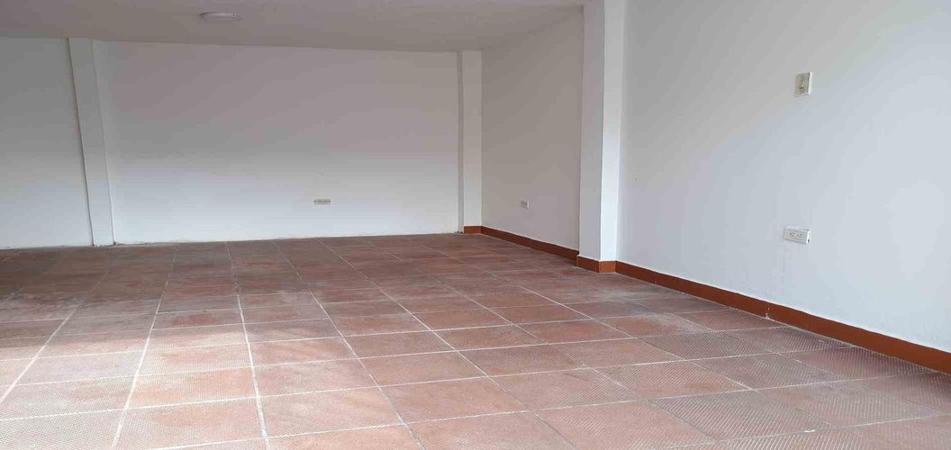 Local en venta en Corbones, Armenia, 25 m² · foto 3 de 13