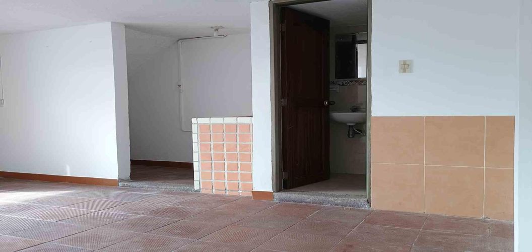 Local en venta en Corbones, Armenia, 25 m² · foto 6 de 13