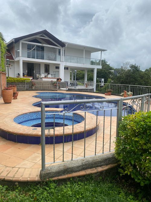 Finca en venta en Morelia, Pereira, 2000 m² · foto 2 de 17