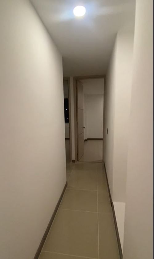 Apartamento de 3 alcobas en venta en El Campin I-Ii, Pereira, 79 m² · foto 2 de 14