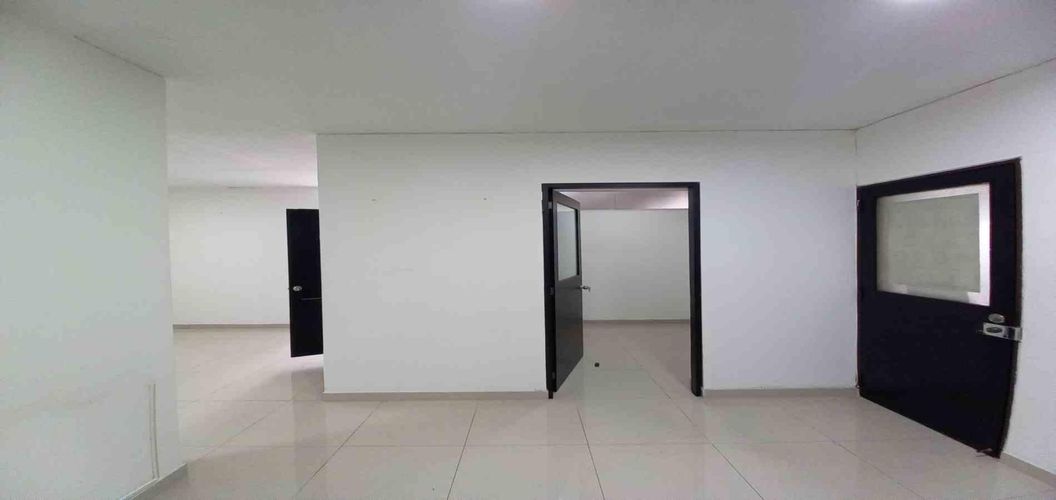 Oficina en venta en El Centro, Manizales, 50 m² · foto 2 de 14