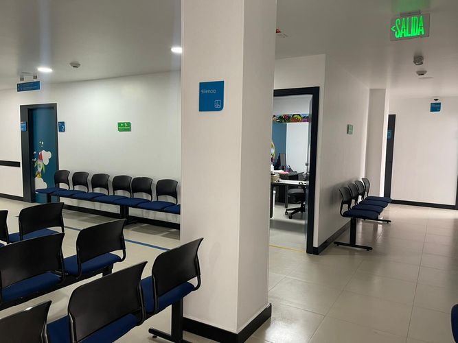Edificio en venta en Palogrande, Manizales, 1062 m² · foto 16 de 24