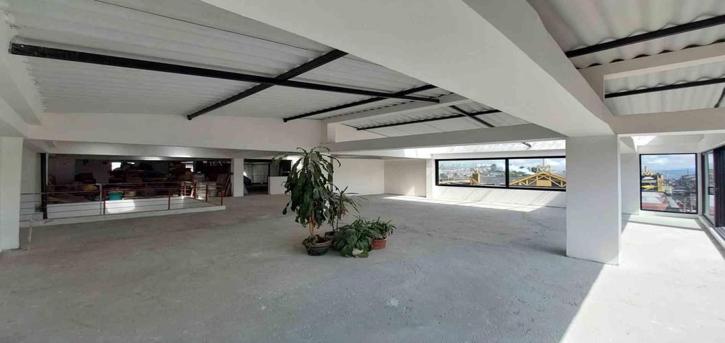 Edificio en arriendo en Chipre, Manizales, 580 m² · foto 2 de 23