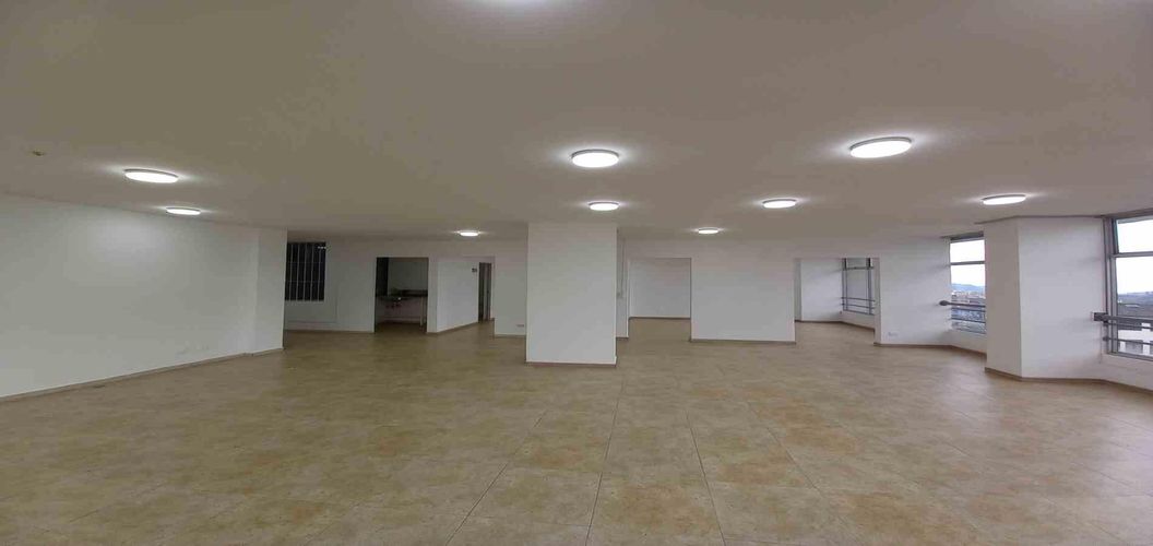 Local en venta en Avenida Santander, Manizales, 120 m² · foto 12 de 17