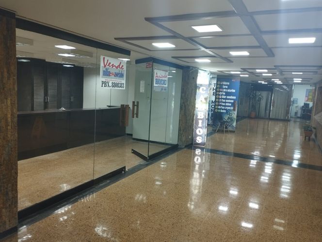 Local en venta en El Centro, Manizales, 26 m² · foto 3 de 5