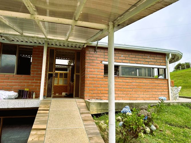 Finca en venta en La Siria, Manizales, 380 m² · foto 13 de 22