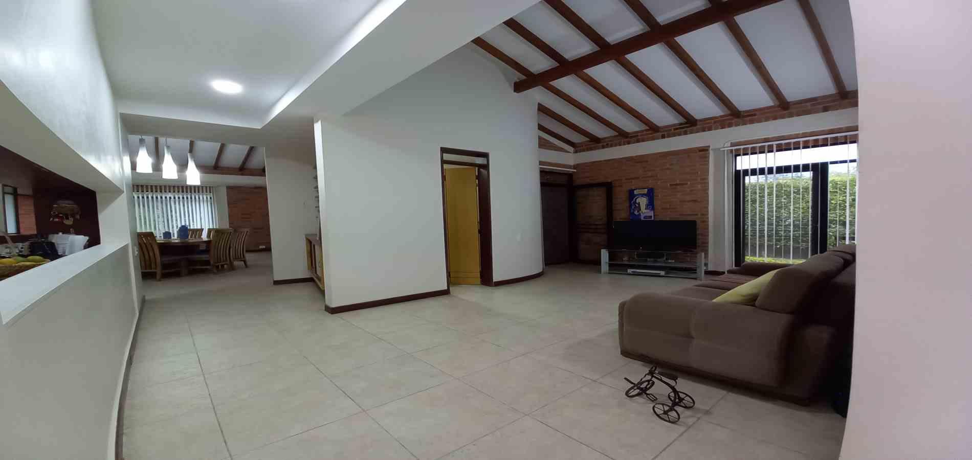 Casa en venta en San Jose Sur, Pereira · foto 3 de 24