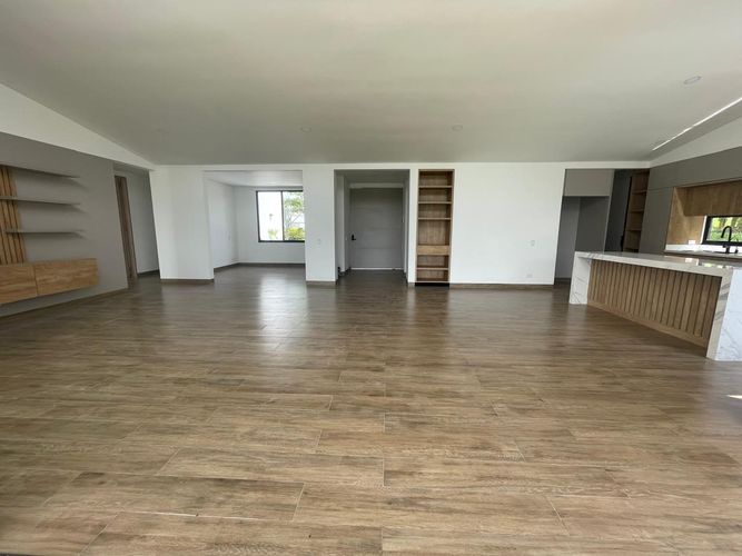 Casa de 4 alcobas en venta en Tribunas Corcega, Pereira, 300 m² · foto 11 de 17