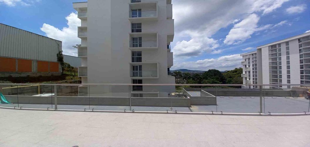 Local en venta en Avenida 30 De Agosto, Pereira, 157 m² · foto 3 de 17