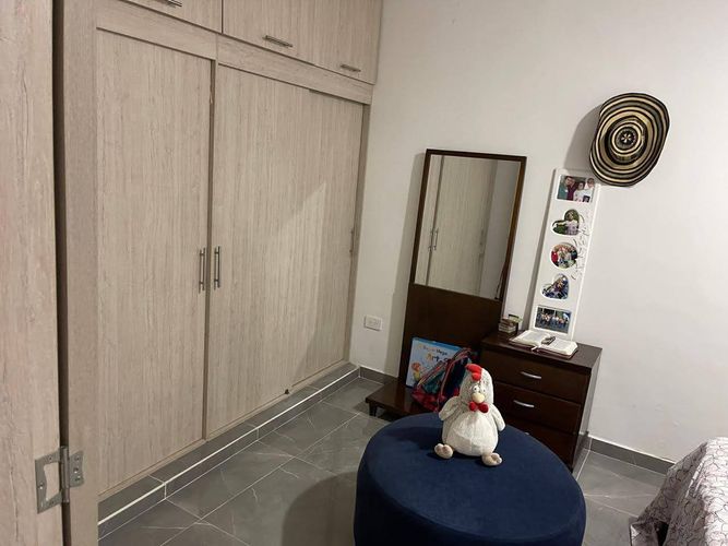 Casa de 6 alcobas en venta en 25 De Mayo, Armenia, 215 m² · foto 2 de 24