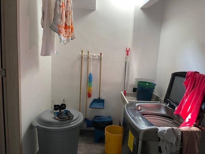 Casa de 6 alcobas en venta en 25 De Mayo, Armenia, 215 m² · foto 3 de 24