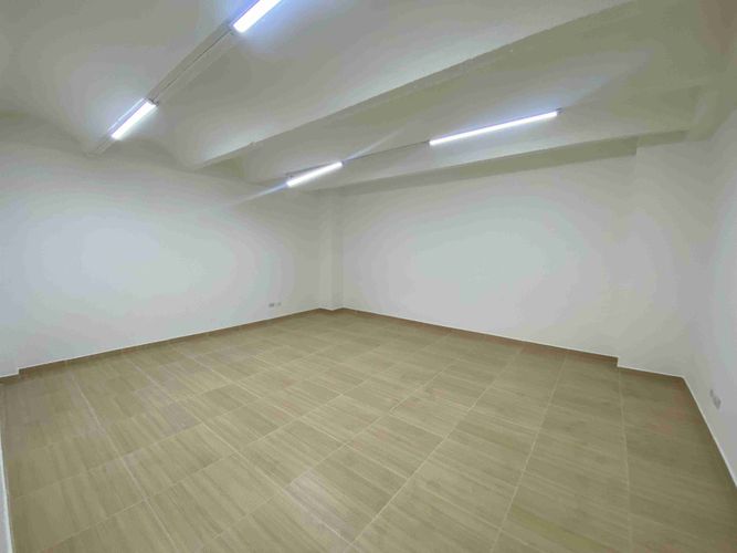 Oficina en arriendo en Rincon Santo, Armenia, 30 m² · foto 2 de 8