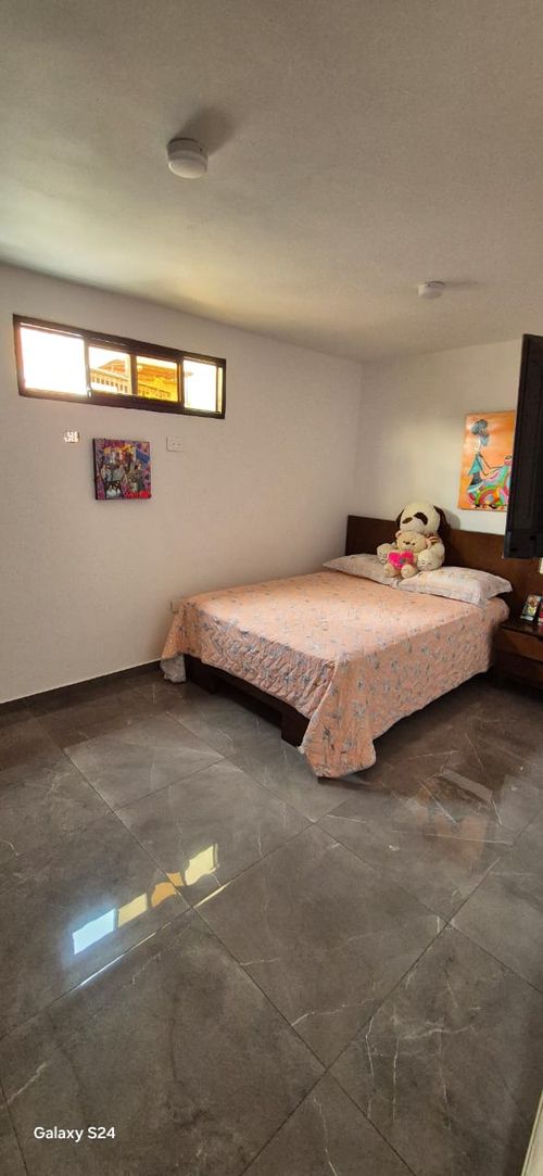 Casa de 6 alcobas en venta en 25 De Mayo, Armenia, 215 m² · foto 9 de 24