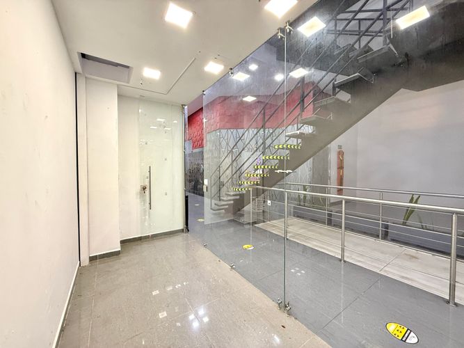 Local en arriendo en Sector Plaza De Bolivar, Pereira, 12 m² · foto 3 de 10