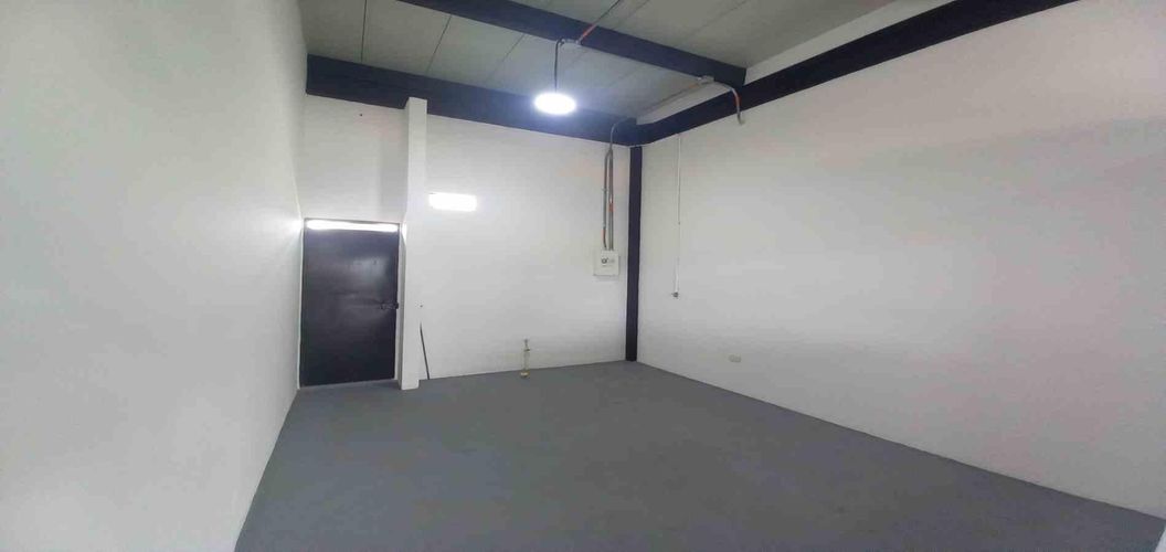 Local en arriendo en Nueva Cecilia, Armenia, 28 m² · foto 3 de 10