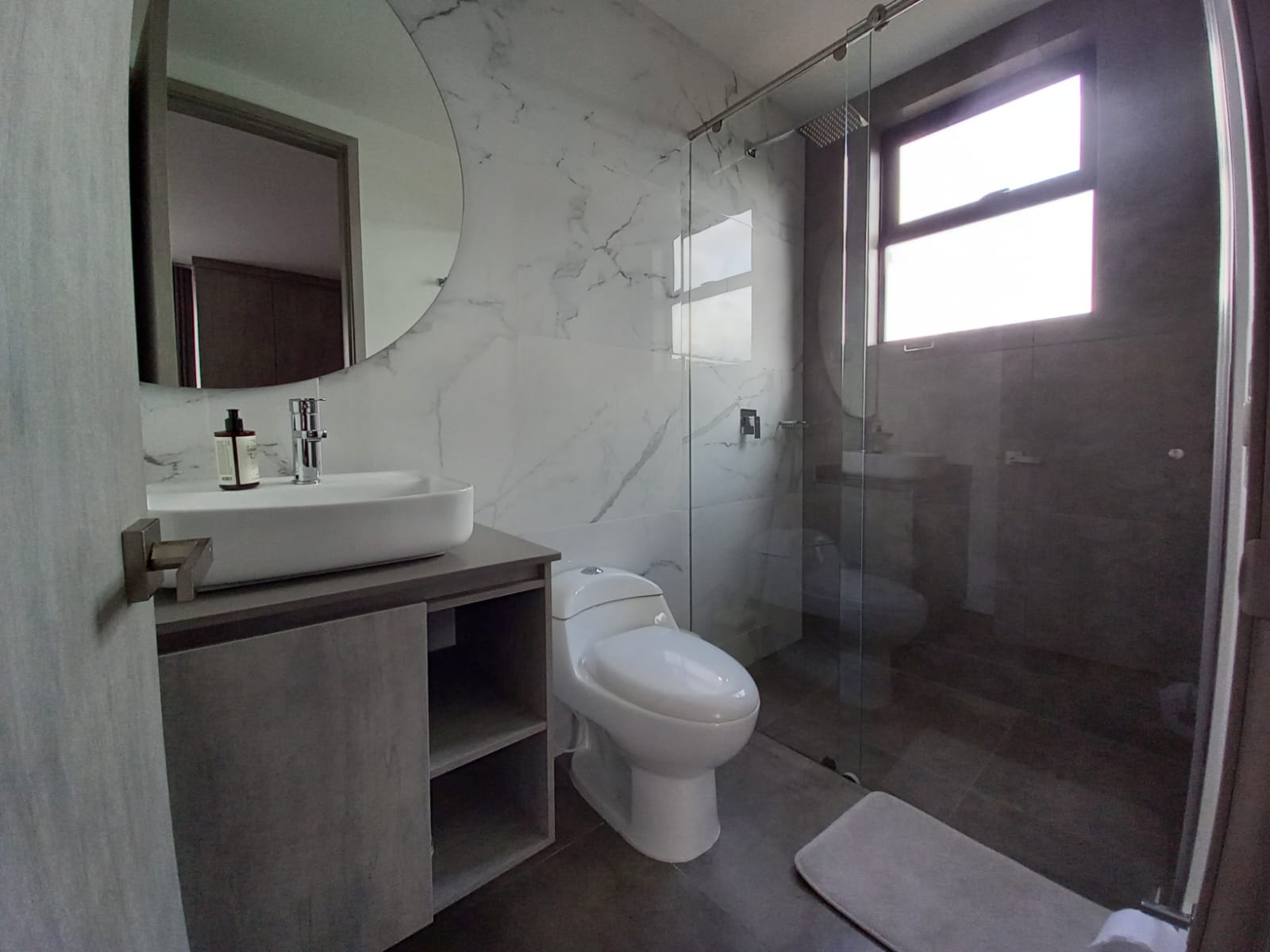 Apartamento en venta en Pinares, Pereira · foto 9 de 24