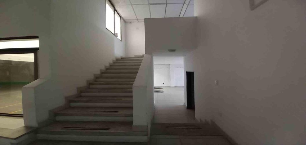 Casa en arriendo en Obrero, Armenia, 340 m² · foto 2 de 24