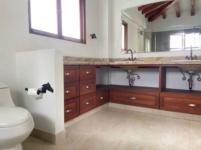 Casa de 3 alcobas en venta en Pueblo Viejo, La Estrella, 320 m² · foto 19 de 19