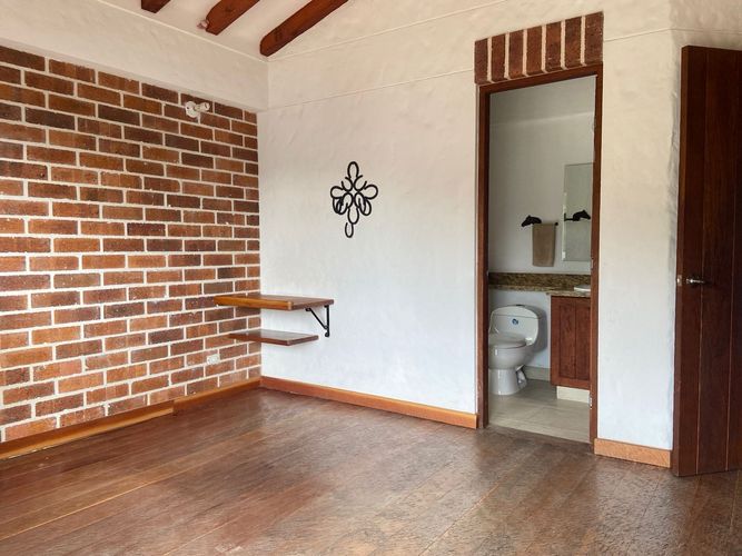 Casa de 3 alcobas en venta en Pueblo Viejo, La Estrella, 320 m² · foto 11 de 19